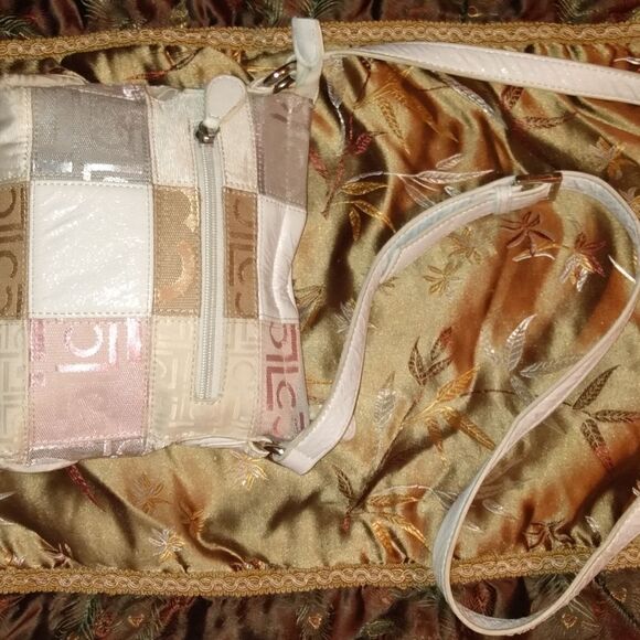 Multicolored Liz Claiborne purse - Picture 3 of 7